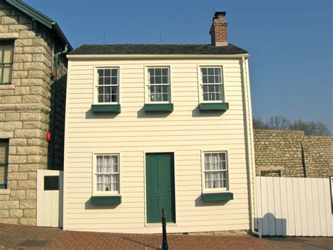 mark twain childhood home.